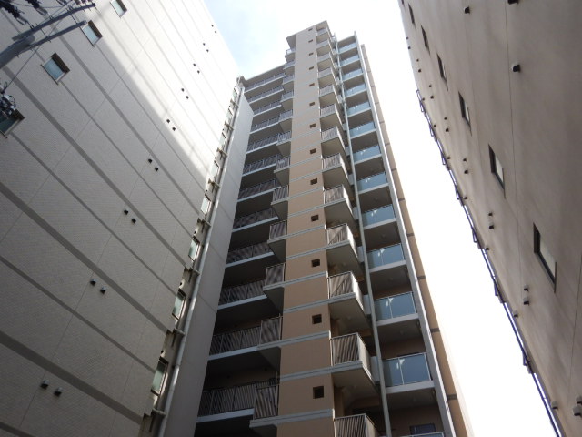 silus(シルス)東灘深江の建物外観