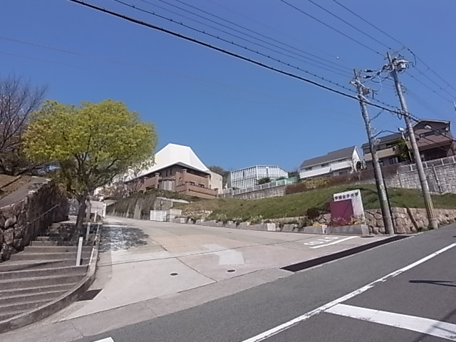 大学・短大　私立甲南女子大学（大学・短大）まで1547m