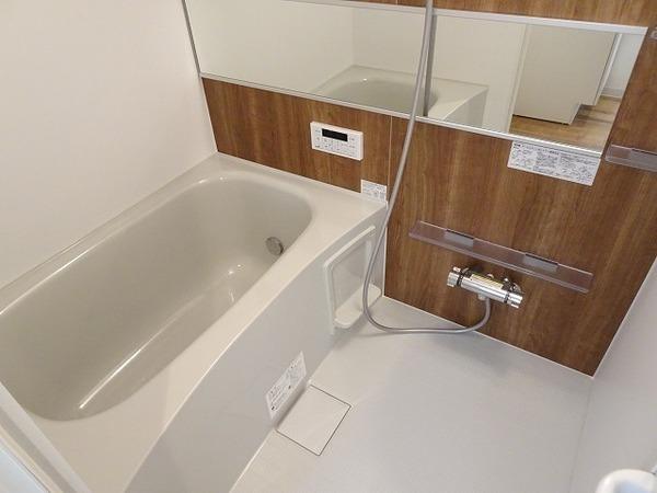 バス・シャワールーム　キレイな浴室です！