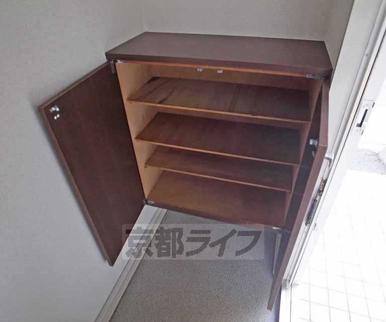 玄関　靴も整理整頓～！