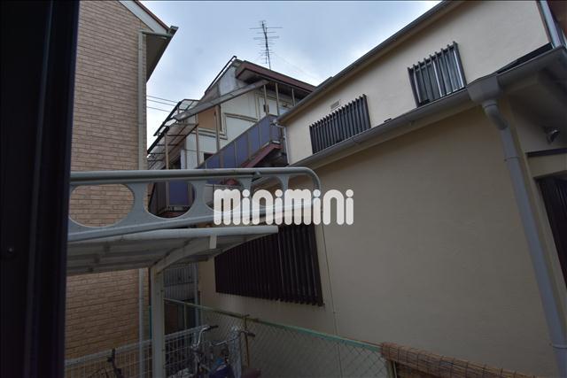 バルコニー　洗濯物干せます