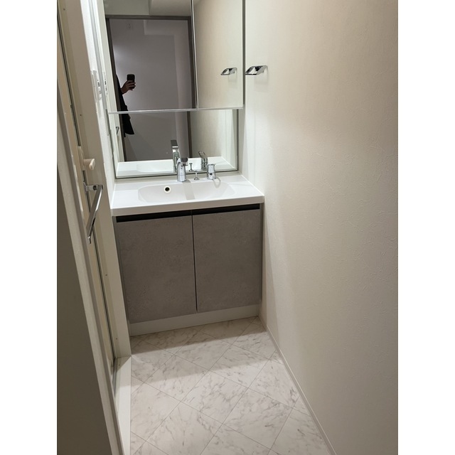 洗面設備　広い洗面スペース