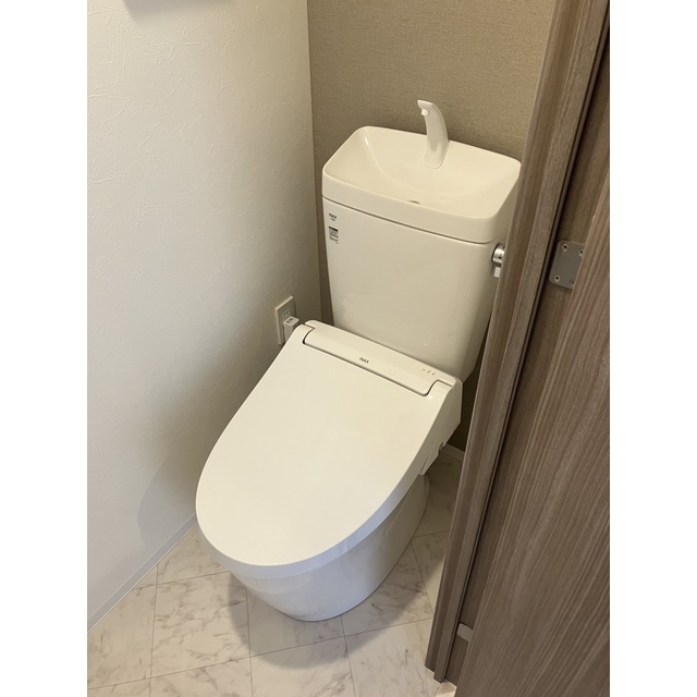 トイレ　コンパクトで使いやすいトイレです