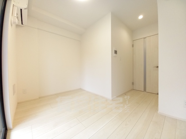 居室・リビング　203号室写真