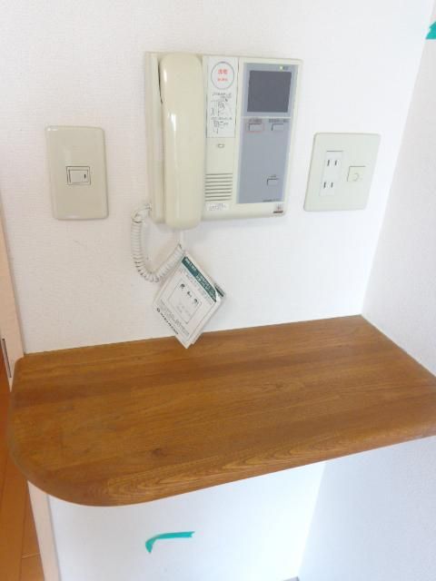 セキュリティ　安心のモニター付きインターホン