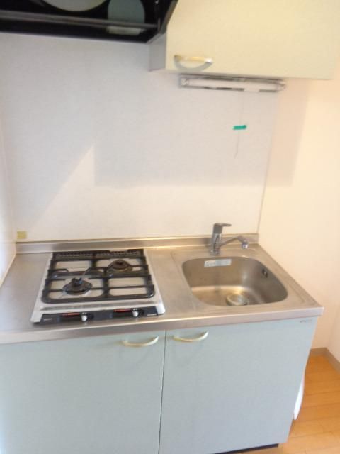 キッチン　2口ガスコンロ設置済み