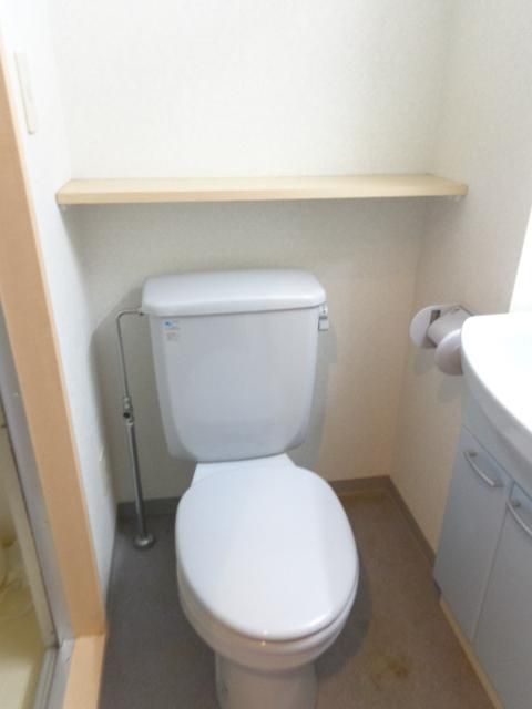 トイレ　バストイレ別