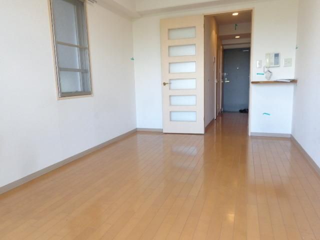 居室・リビング　2面採光角部屋