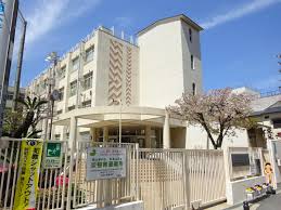 小学校　大阪市立九条東小学校（小学校）まで247m