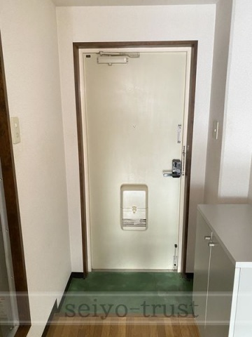 玄関　別号室の写真です。