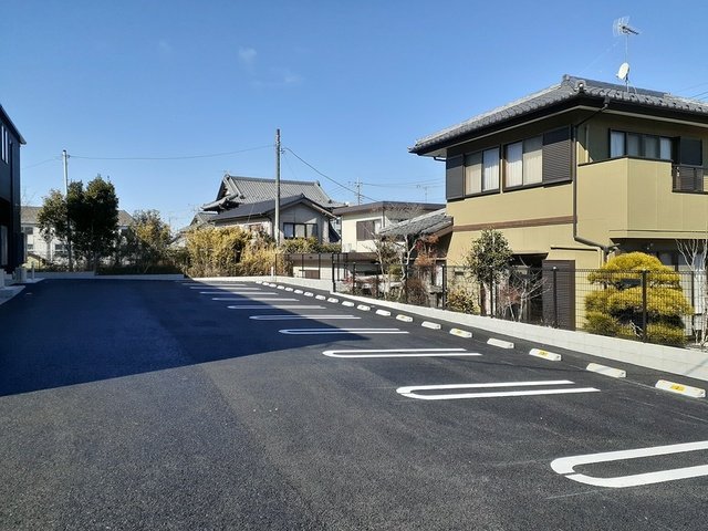 駐車場　車をお持ちの方に嬉しい駐車場付きの物件です