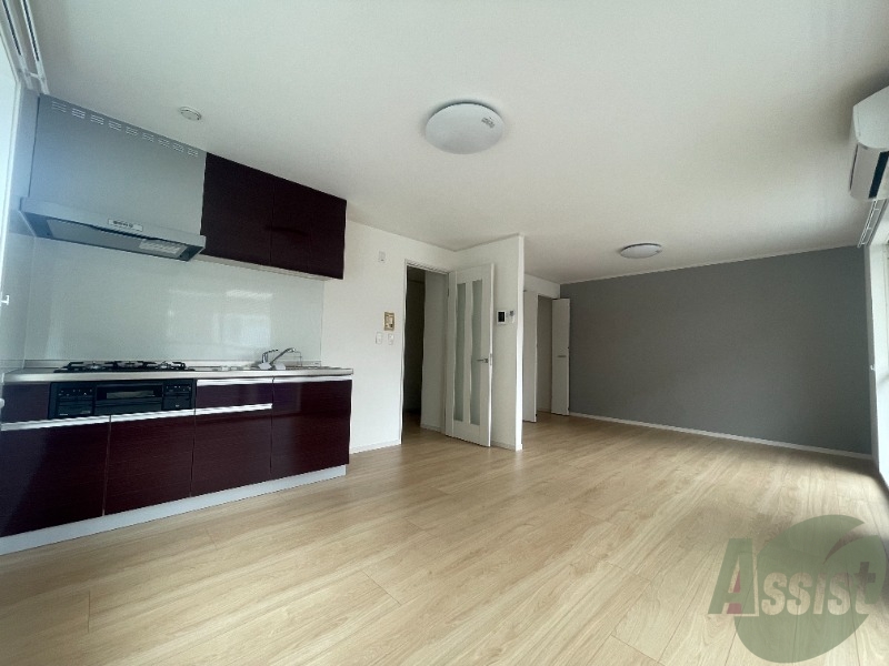 居室・リビング　１４帖のリビングです。広々としていますね。