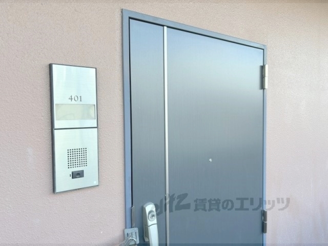 玄関　インターホン