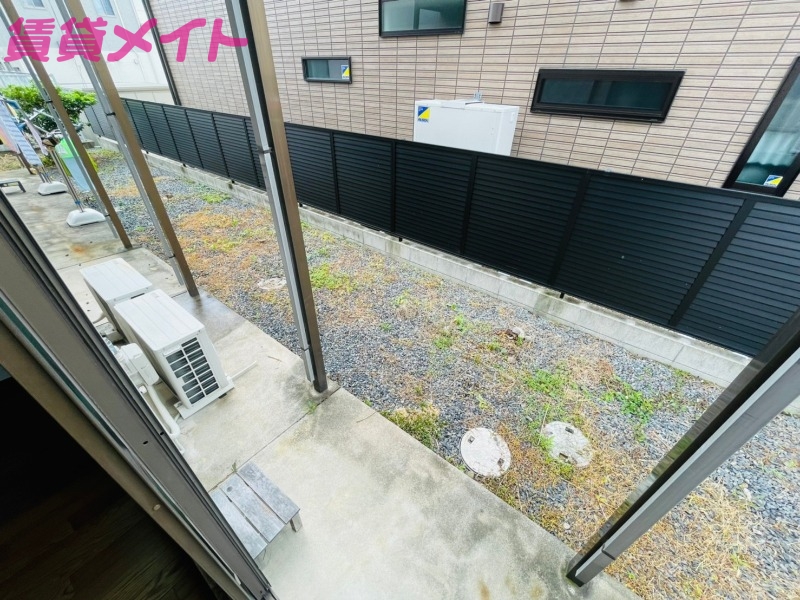 庭　同型参考写真