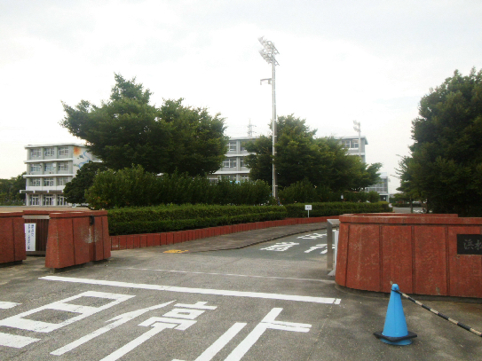 小学校　浜松市立和田東小学校（小学校）まで569m