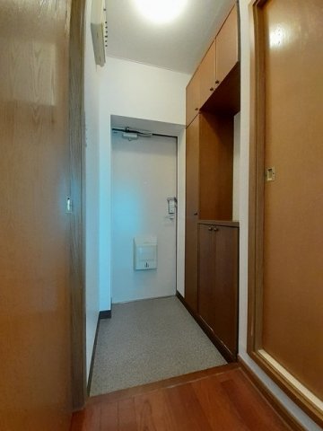 玄関　ゆったりとした玄関です