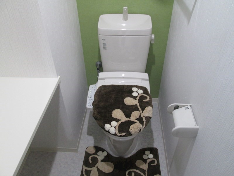 トイレ　温水洗浄・暖房便座