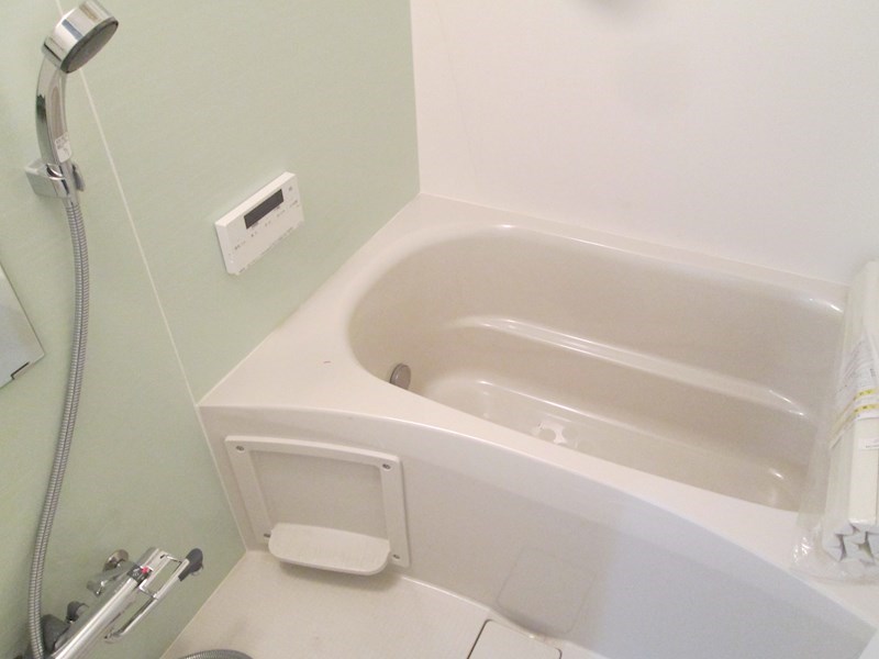バス・シャワールーム　追い炊き機能付き