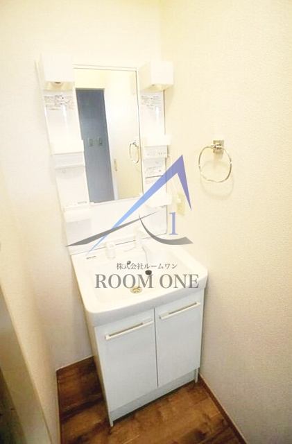 洗面設備　洗面台です。