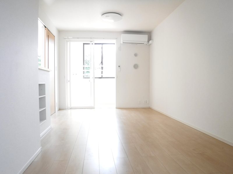 居室・リビング　写真は類似