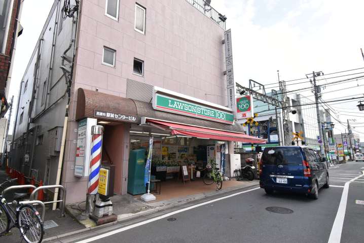 コンビニ　ローソンストア１００（コンビニ）まで1079m