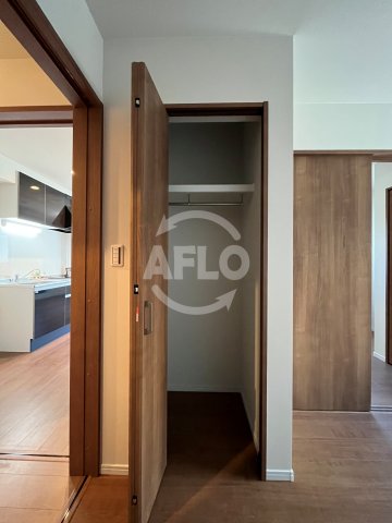 収納　フォルモント住之江　クローゼット