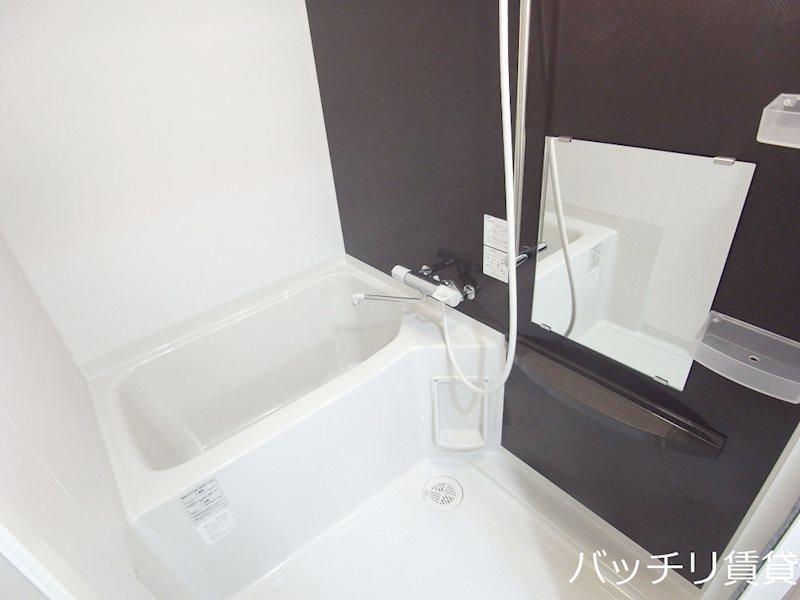 バス・シャワールーム　※室内写真等は同型タイプの為、現状優先となります。