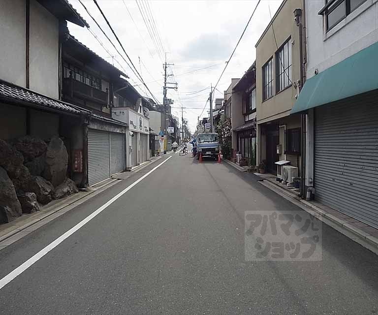 その他　前面道路です。