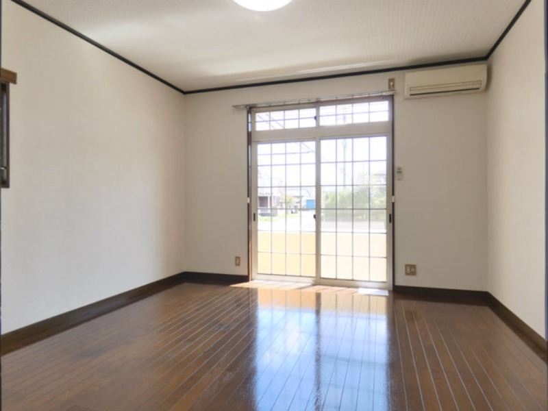 居室・リビング　図面と現状に相違がある場合には現状を優先