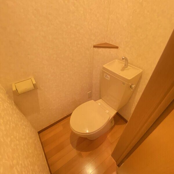 トイレ　別号室参考写真