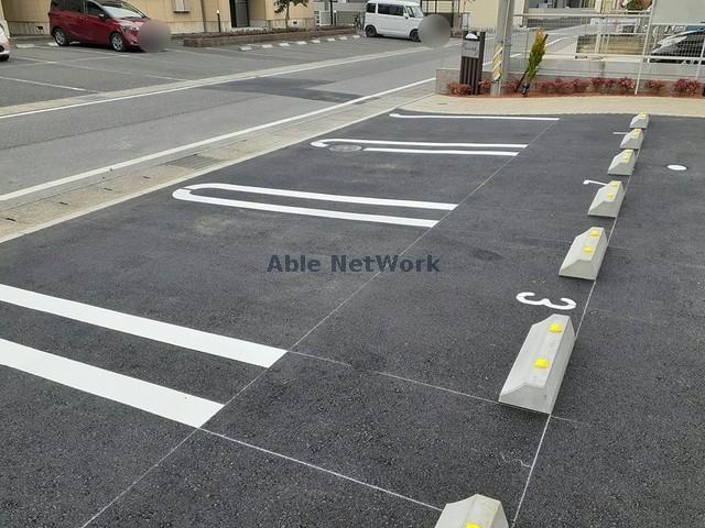 駐車場　駐車場