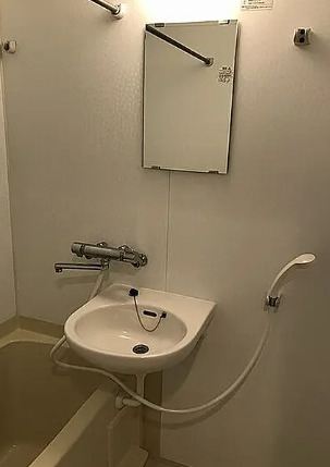 洗面設備　別部屋の画像を使用しております。