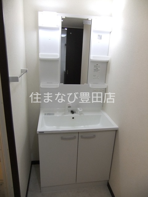 洗面設備　同型別部屋写真