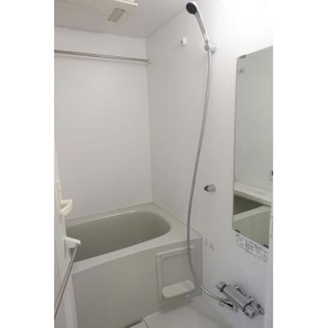 バス・シャワールーム　※写真は同タイプ住戸です。