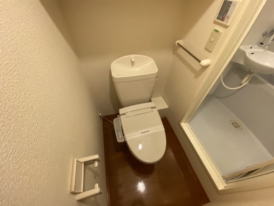 トイレ　※別部屋の写真です