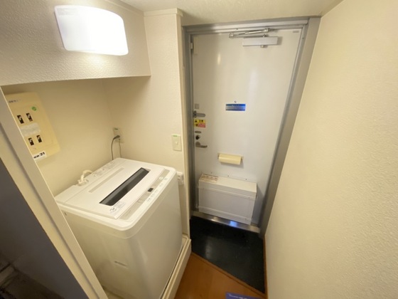 玄関　※別部屋の写真です
