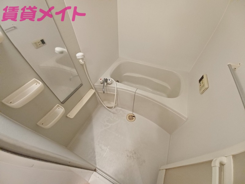 バス・シャワールーム　反転タイプ参考写真