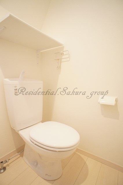 トイレ　落ち着いた色調のトイレです♪