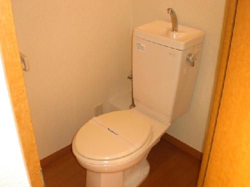 レオパレスインテルのトイレ写真