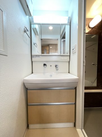 地下鉄御堂筋線 東三国駅 徒歩5分 12階建 築9年の内装写真