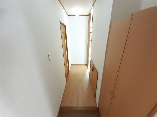 エレガンテむつみの玄関写真