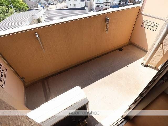 阪急千里線 吹田駅 徒歩10分 7階建 築21年の内装写真