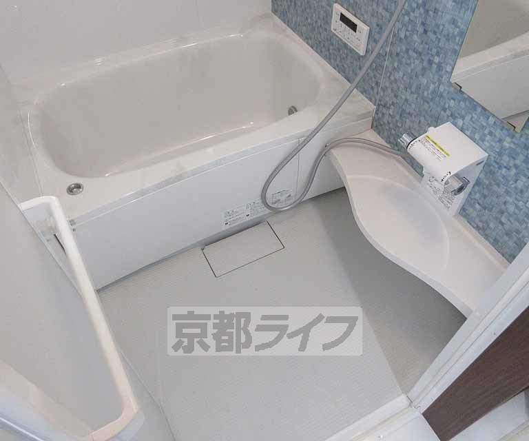 バス・シャワールーム　清潔感のある浴室です！