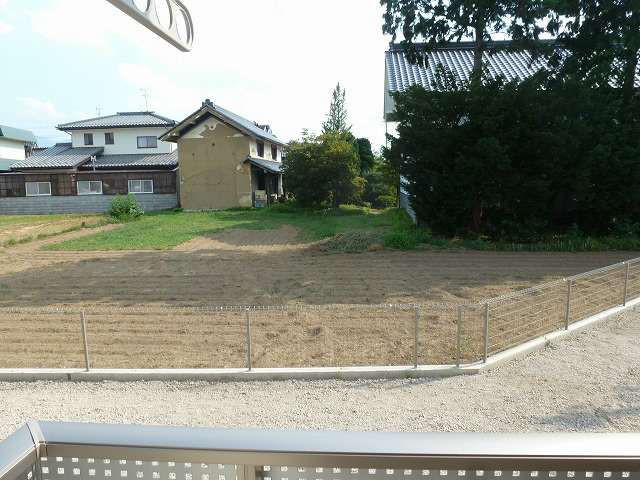 眺望　写真は102号室です