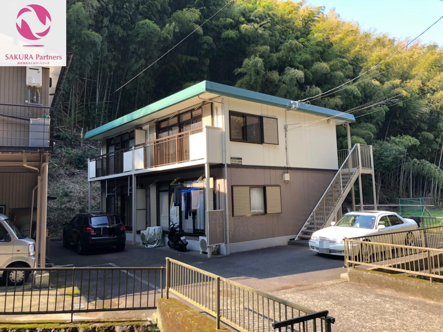 ファミール伊東の建物外観