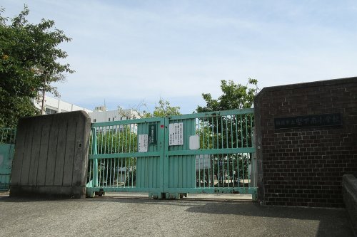 【安田ハイツの小学校】