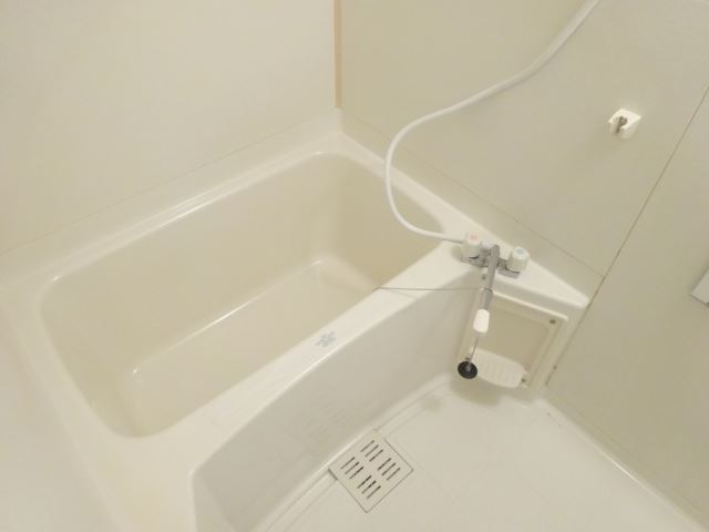 バス・シャワールーム　一日の疲れを癒してください。