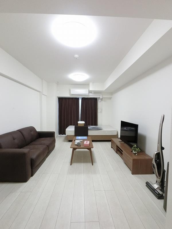 居室・リビング　洋室10.5帖（家具・家電付き）