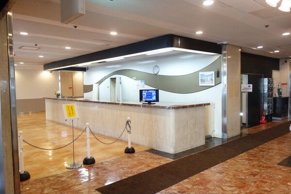地下鉄東山線 伏見駅 徒歩6分 13階建 築54年の外観写真