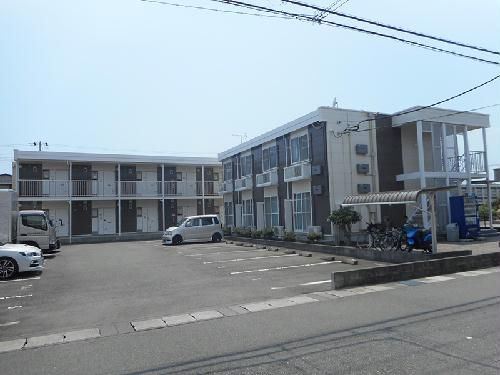 静岡県富士市中柏原新田（アパート）の賃貸物件の外観